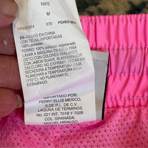 Nike Men’s Digi-Swoosh 7” Volley Swim Shorts Size Medium Neon Pink - Picture 5 of 7